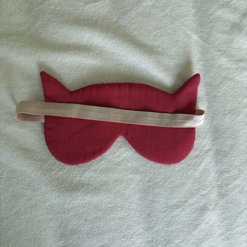 Red face mask for sleep and treatments