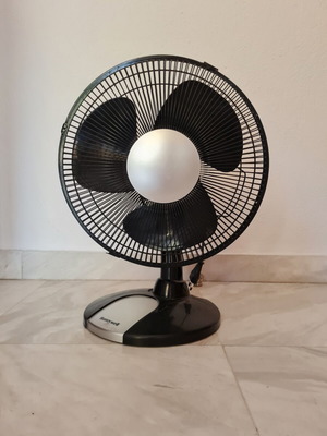 Honeywell fan 40W like new