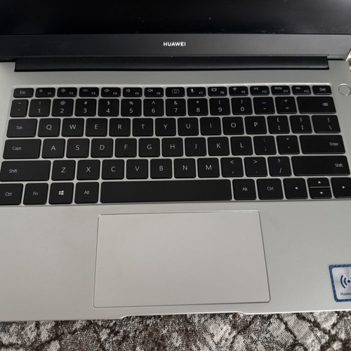 Huawei MateBook D14 14" IPS Ryzen 5 8GB RAM 512GB SSD Windows 11 like new