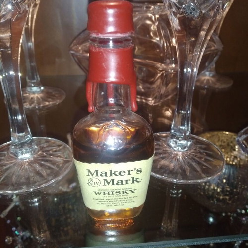 Collectible miniature liquor bottle like new