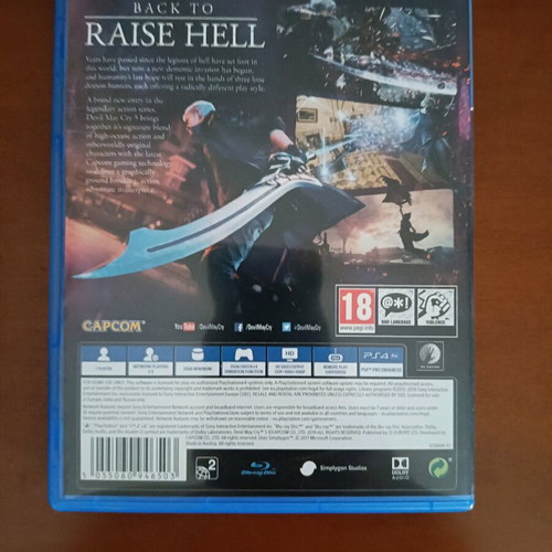 Devil May Cry 5 PS4 like new