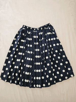 Плисирана пола като нова, бяла и синя, размер S