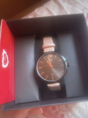 Loisir women's wristwatch new, pink and black