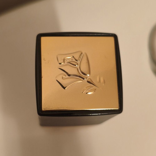 Lancome Teint Idole Ultra Wear Foundation Shade 90N with SPF35 like new