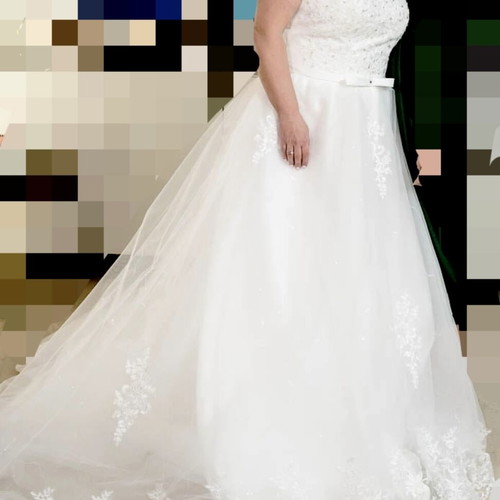 Wedding dress A-line with lace and long tulle train like new, white