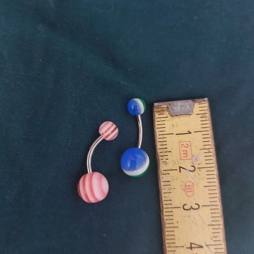 Navel earrings set of 2 like new, multicolor