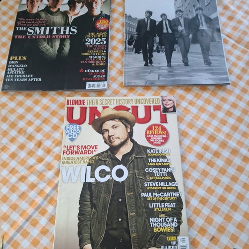 Uncut magazines like new, pack of 3 issues