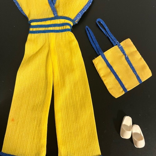 Barbie Best Buy Fashion Yellow Set like new, Superstar Era series
