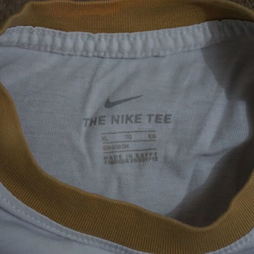 Nike women's short-sleeve shirt like new, size XL, white