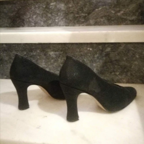 Black pumps size 36 used with 9 cm heel