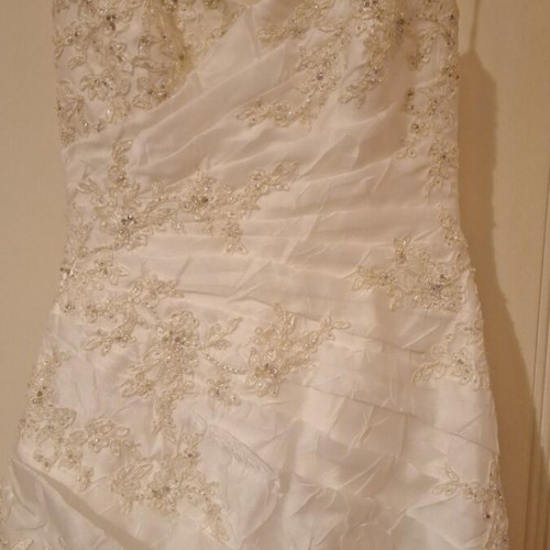 Pronovias Barcelona wedding dress size 42 like new, strapless princess