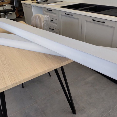 Fluorescent ceiling lights, pack of 4, 149 cm