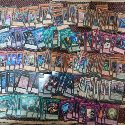Foil κάρτες Yu-Gi-Oh! σαν καινούργιες, πακέτο 150 τεμαχίων