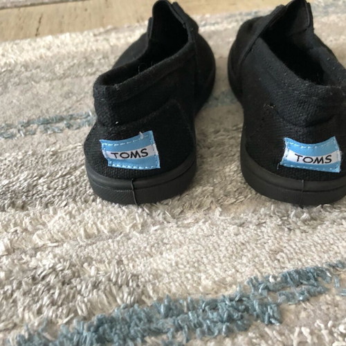 TOMS kids espadrilles like new, size 25