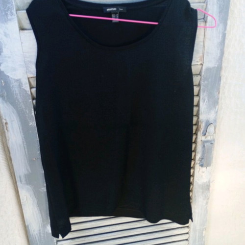 Mango blouse black like new, very nice fabric