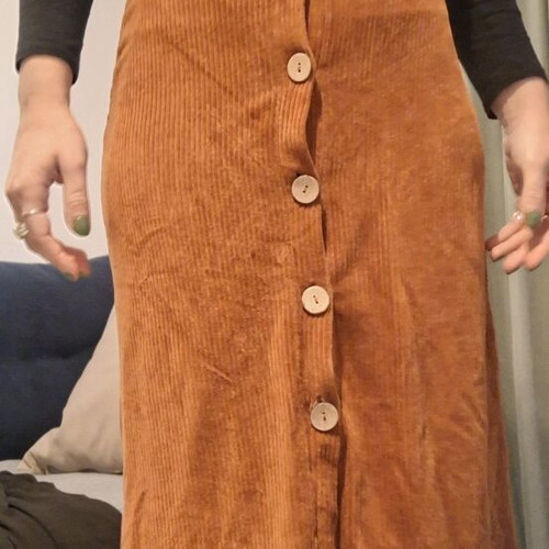 Nosmall pack of 4 skirts like new