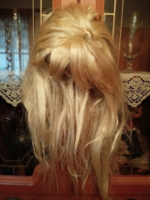Carnival wig like new