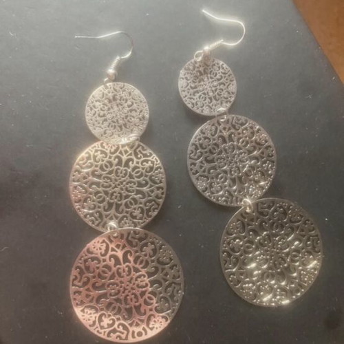Women's earrings silver color new
