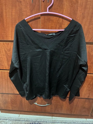 Mango blouse black like new, size S