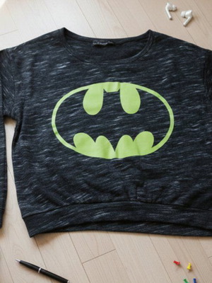 Batman Short Makο Shirt like new, black and grey