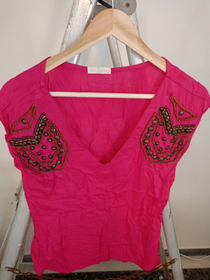 Women's blouse pink in good condition, size M