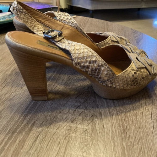 Mana Design Snake Print Peep Toe Sandals Size 40 Used