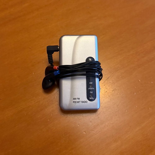 Day Break AV-R2004 Pocket Radio AM/FM used with headphones