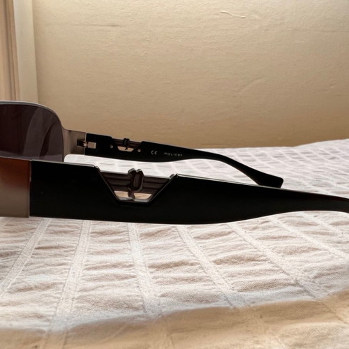 Police men's sunglasses unused