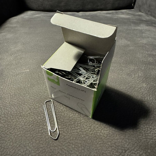 Paperclips pack of 100 large, new