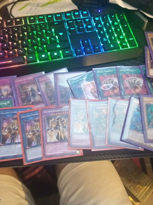Yu-Gi-Oh Kings Knight core deck, 32 cards
