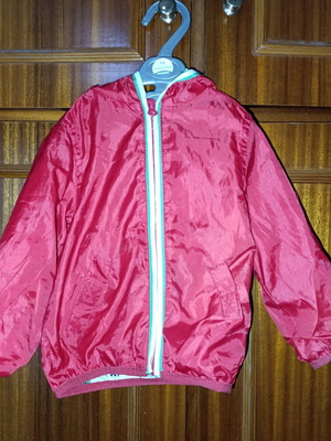 Spring jacket for baby, red with comic lining