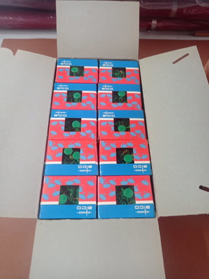 Push pins new, pack of 50 green boxes