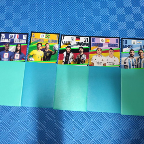 Football synergy cards like new