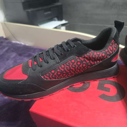 Hugo Boss sneakers size 42, red