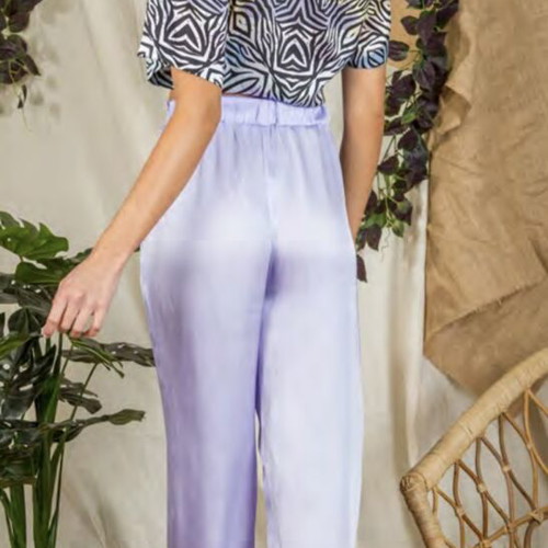 Be A Bee Matching Set satin lilac pants and printed shirt like new, S/M