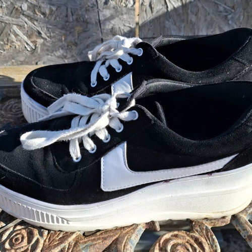 Platform shoes like new, size 39, white and black