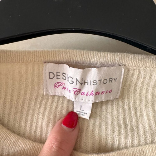 Cashmere sweater 100% used, size Large, black and white
