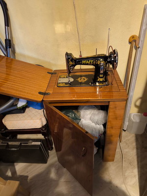 Singer PFAFF sewing machine used with cabinet