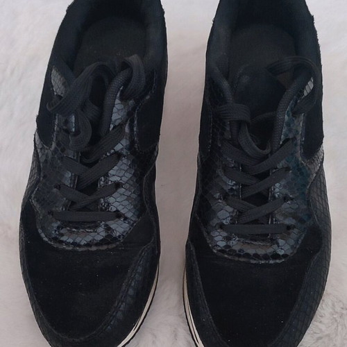 Sneakers size 39 like new, black sports shoes