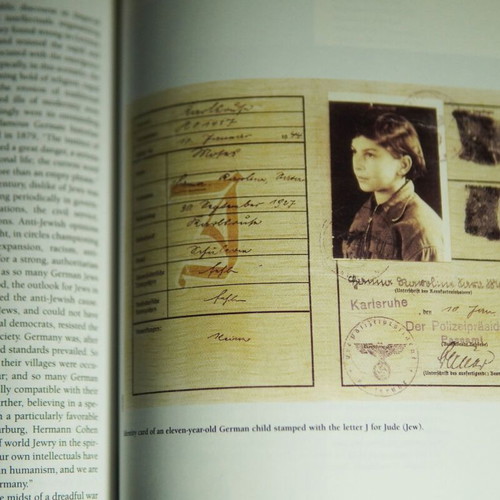 The Illustrated History of the Jewish People used English book