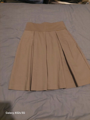 BSB beige skirt like new, waist 70, length 59