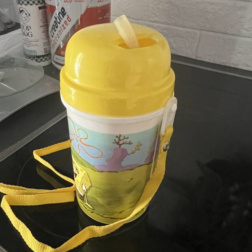 Bob SpongeBob Water Bottle like new with internal straw