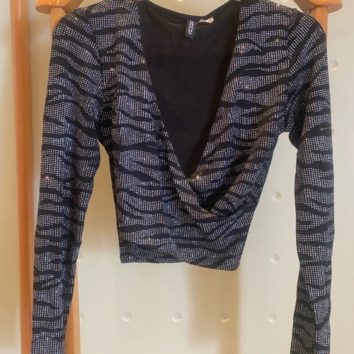 H&M festive top small like new, black