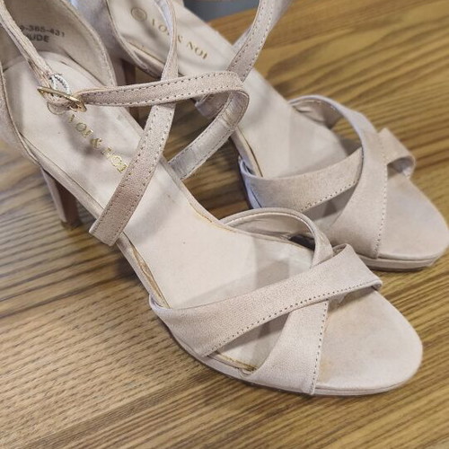 Voi Noi high-heeled sandals used, beige, size 38, 7 cm heel