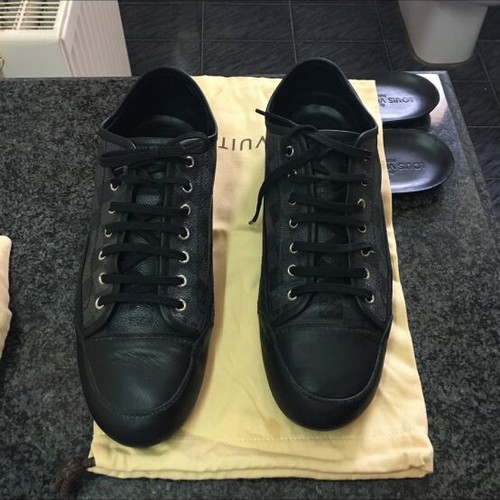 Louis Vuitton sneakers size 45 like new, black