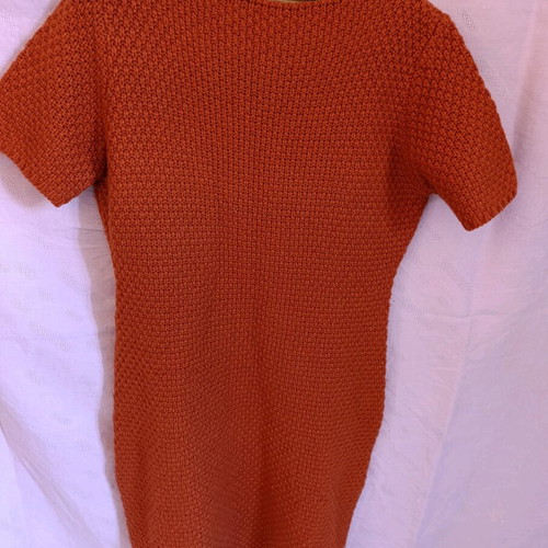 Knitted women's dress like new with short sleeves