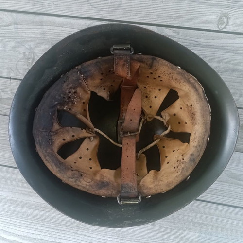 WW2 Military Helmet like new, leather lining
