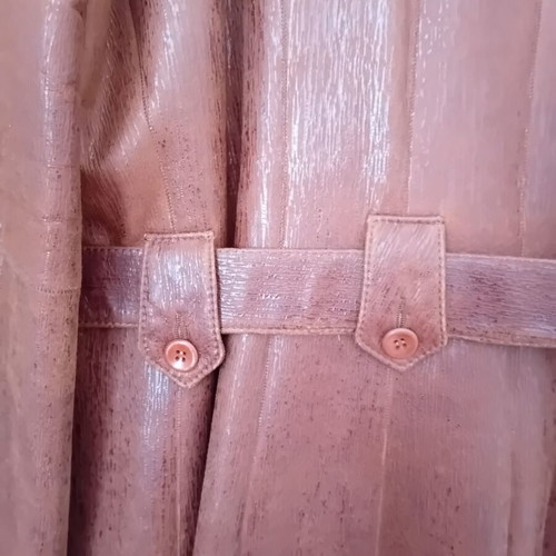 Leather women's coat with genuine fur, size L, like new, dark brown
