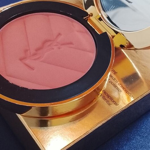 Yves Saint Laurent Make Me Blush Blush Poudre 57 Coral Clash new