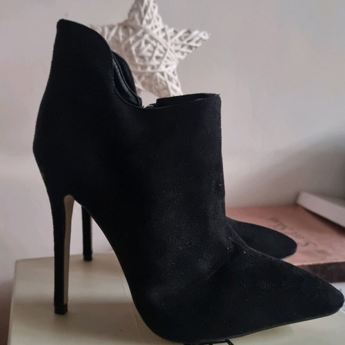 Fullah Sugah stiletto ankle boots new, size 40, black